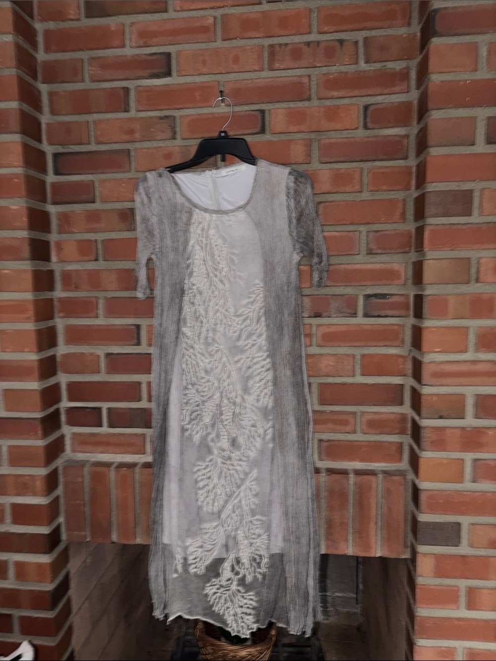 Qin pie er medium silk crepe dress embroidered nwot medium grey midi length